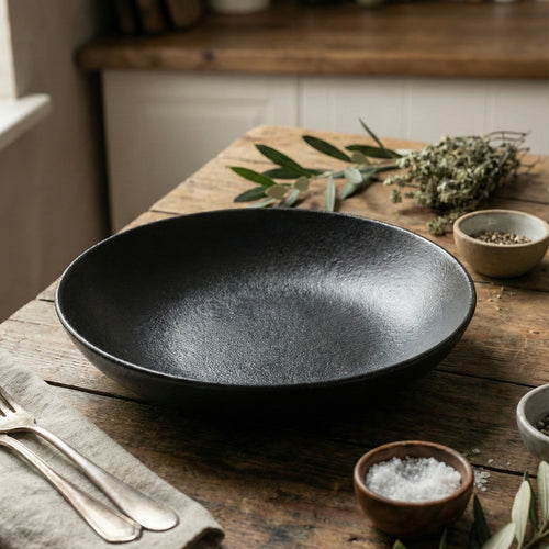 Assiette creuse en porcelaine RAK noire