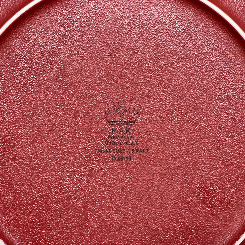 Signature assiette en porcelaine rouge