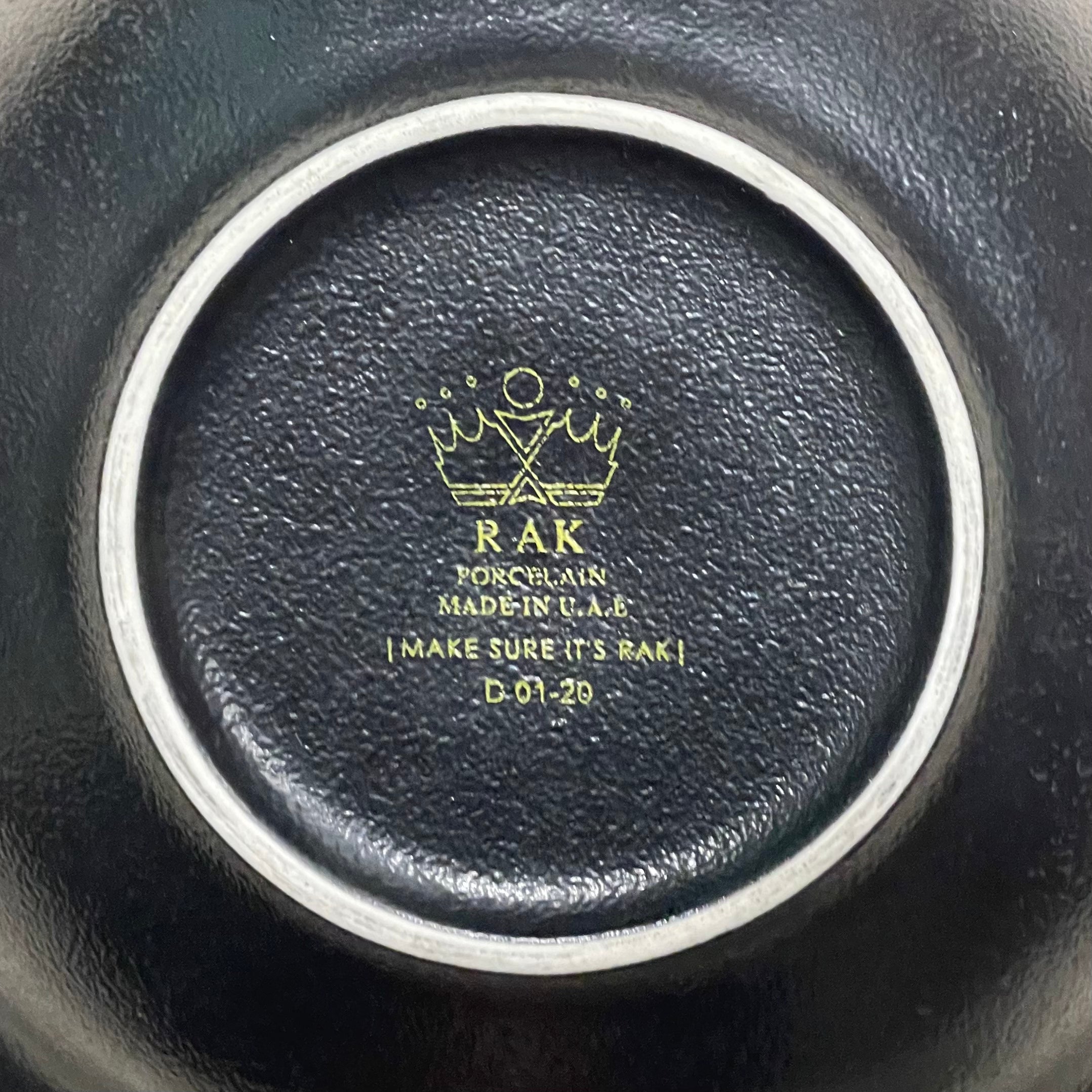 Signature bol noir en porcelaine RAK
